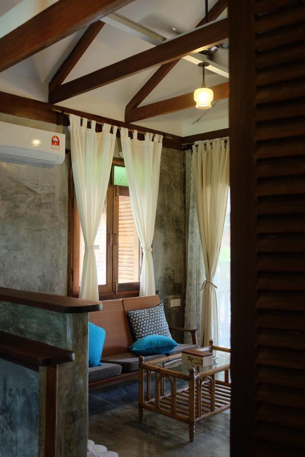 Panji Panji Tropical Wooden Home Pantai Cenang  Exterior photo