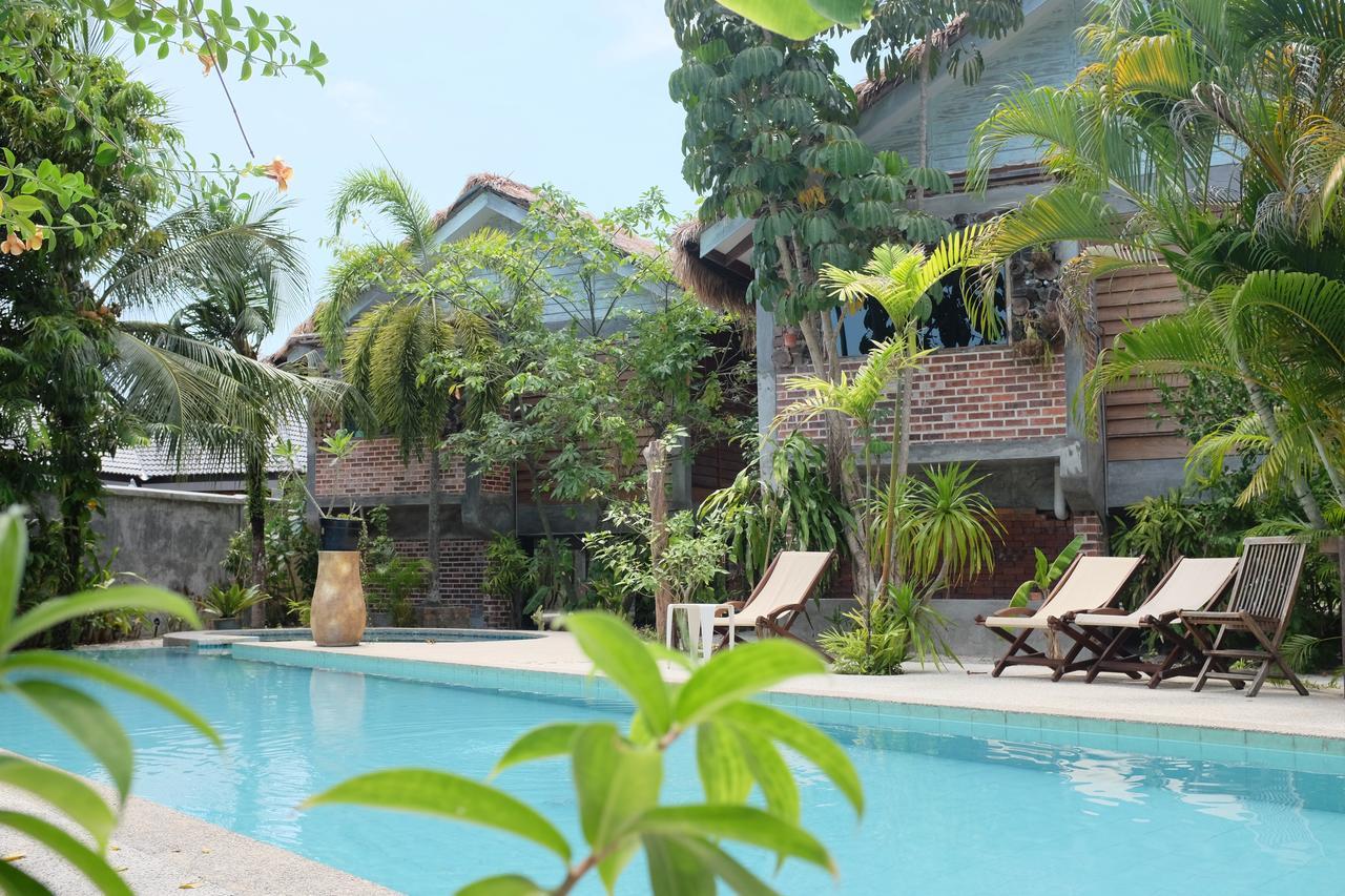 Panji Panji Tropical Wooden Home Pantai Cenang  Exterior photo